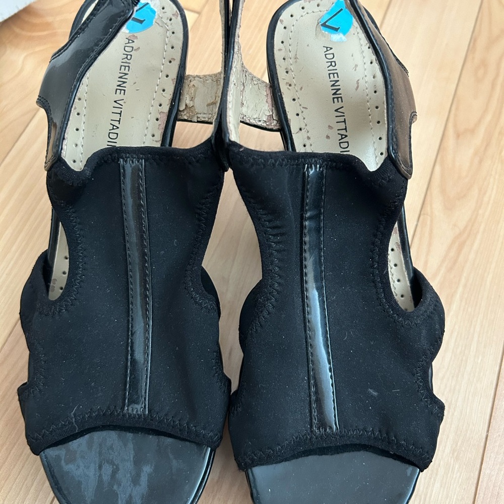 Adrienne Vittadini Black Open-Toe Sandals